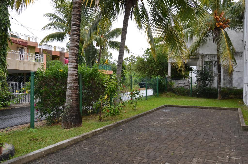 Les Gentilhommieres Guest House Trou aux Biches Exterior foto